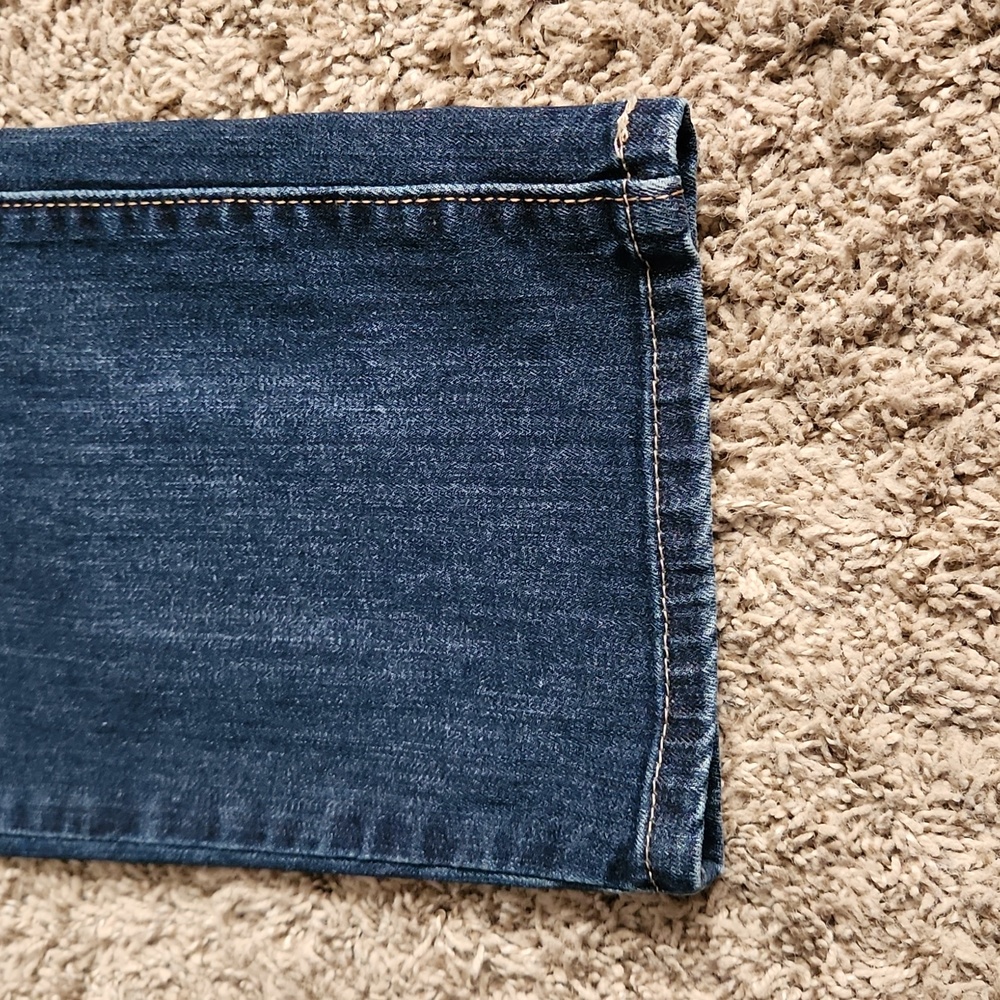 Levi's Mid-Rise Skinny Jeans - Picture 2 of 8